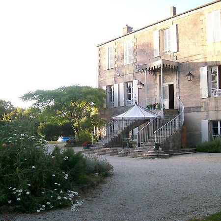 Manoir Angle Bed & Breakfast Blanzay-sur-Boutonne Dış mekan fotoğraf