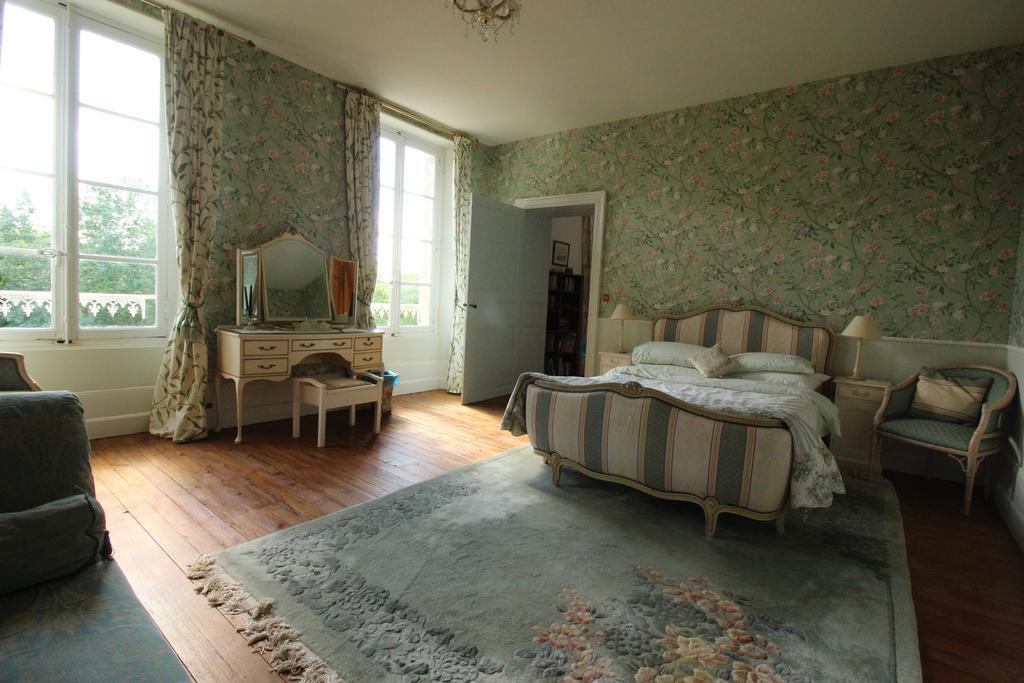 Manoir Angle Bed & Breakfast Blanzay-sur-Boutonne Oda fotoğraf
